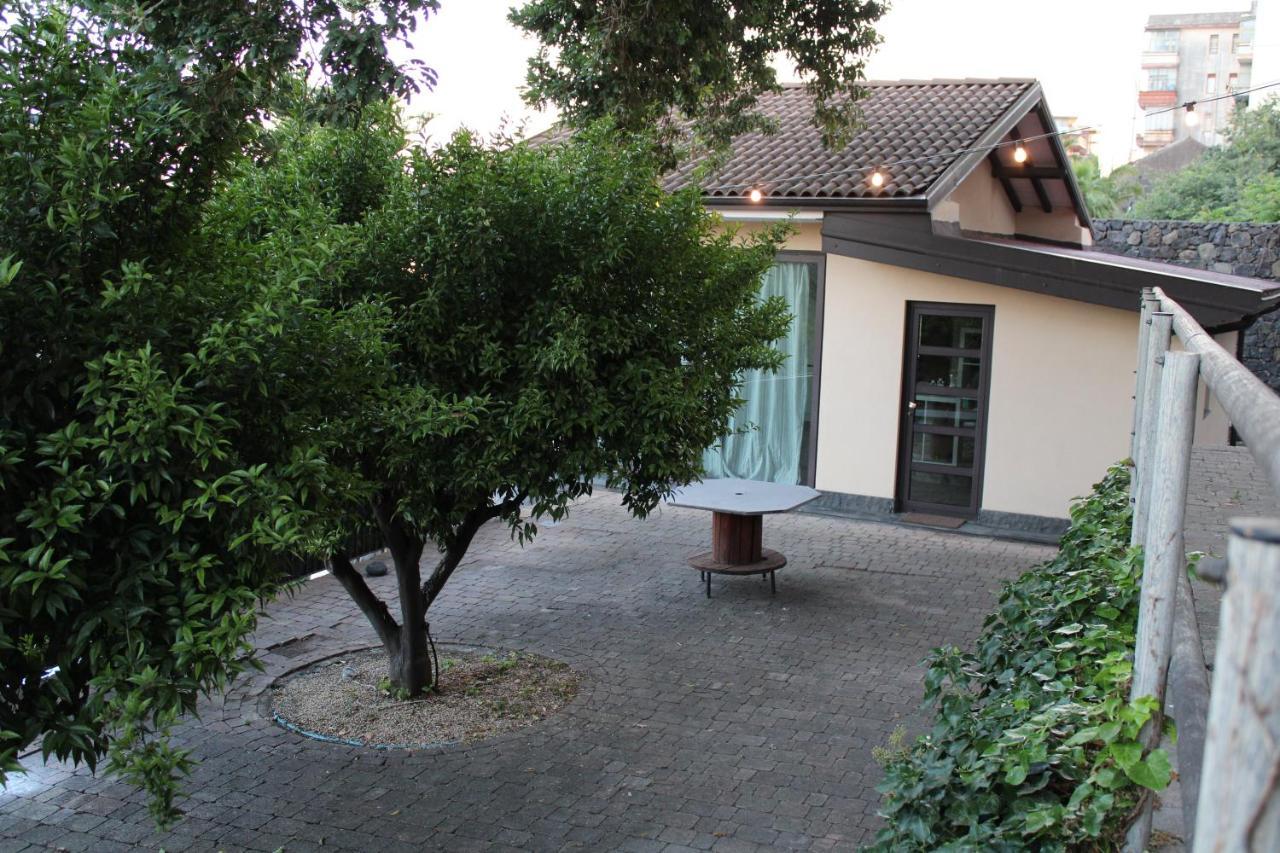 Villa Lily House Gravina di Catania Exterior foto